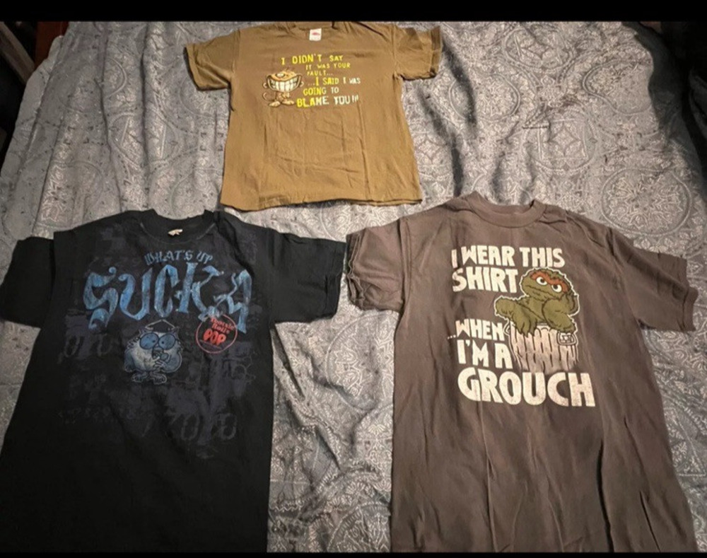 Lot 3 Vintage T-shirts Crazy Monkey/Tootsie Pop/Oscar Grouch M (0042)
